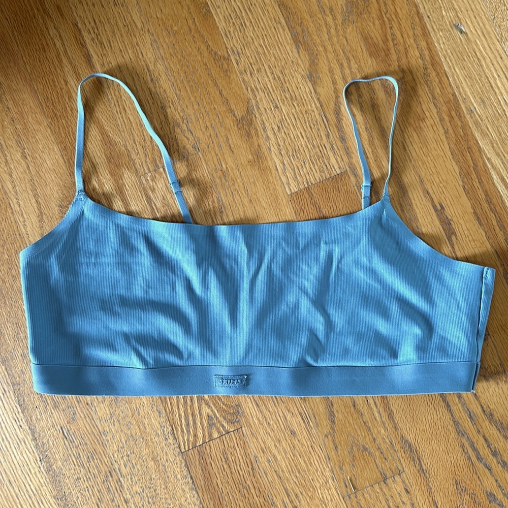 Skims bralette